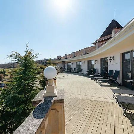 Sungarden Golf & Hotel