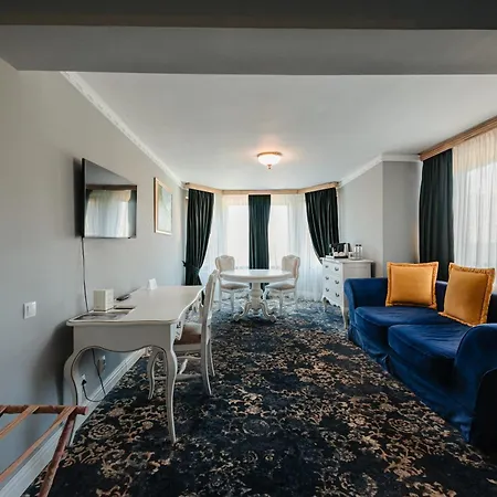 Sungarden Golf & 5* Kisbács